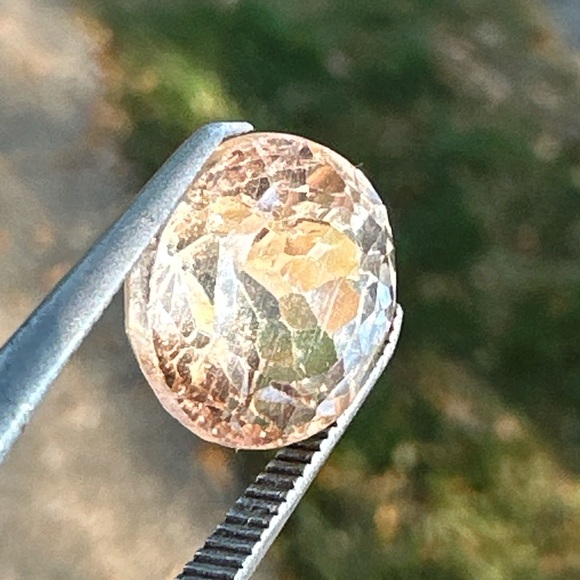 The Perfect Natural Brown Topaz 8.00 Carat Brown Topaz - Picture 16 of 17